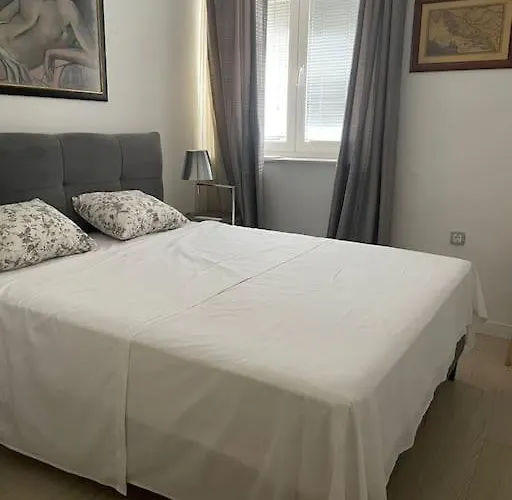 Reas Peace - Luxury In Center Σπλιτ